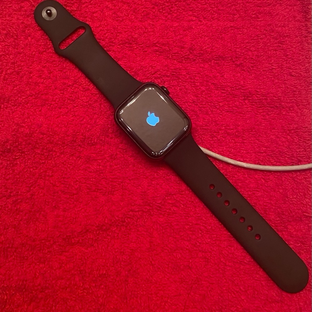 Apple Watch - GPS+cellular - 44mm - Series 4